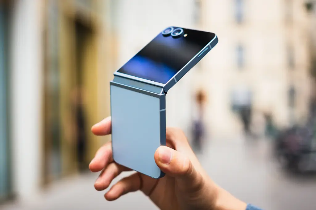 Samsung-Galaxy-Z-Flip-6-2.webp