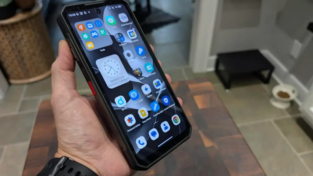 oukitel-wp300 2.webp