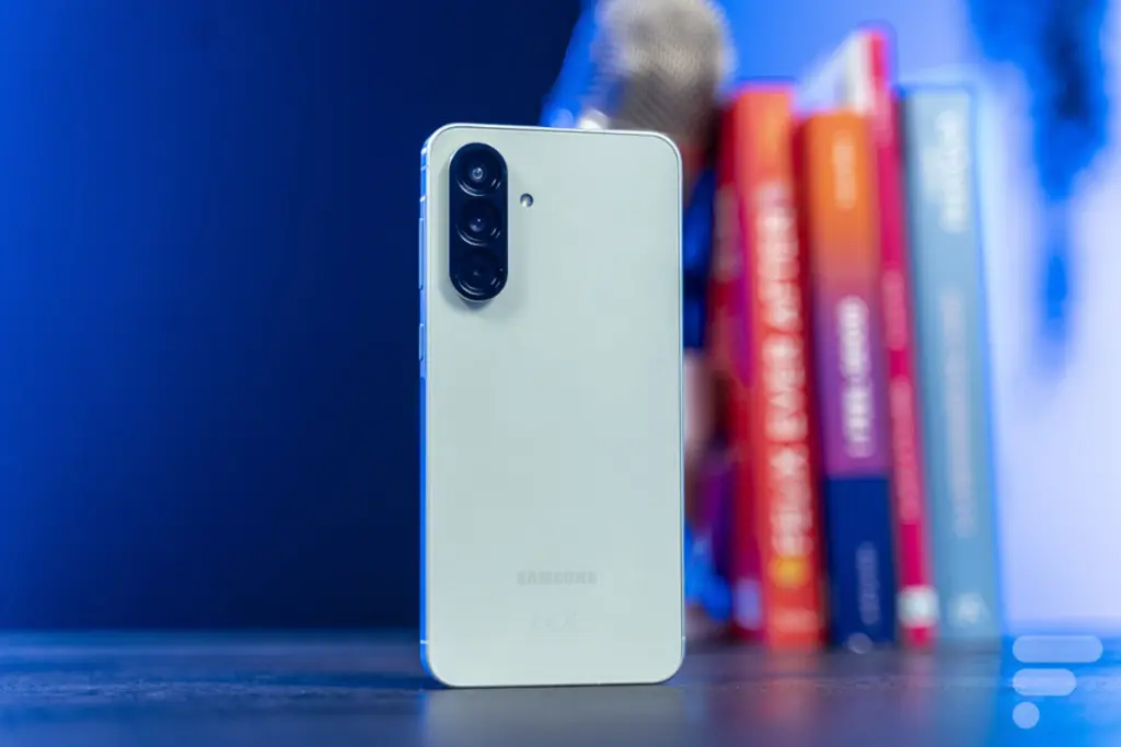 Samssung Galaxy  A56 4.webp