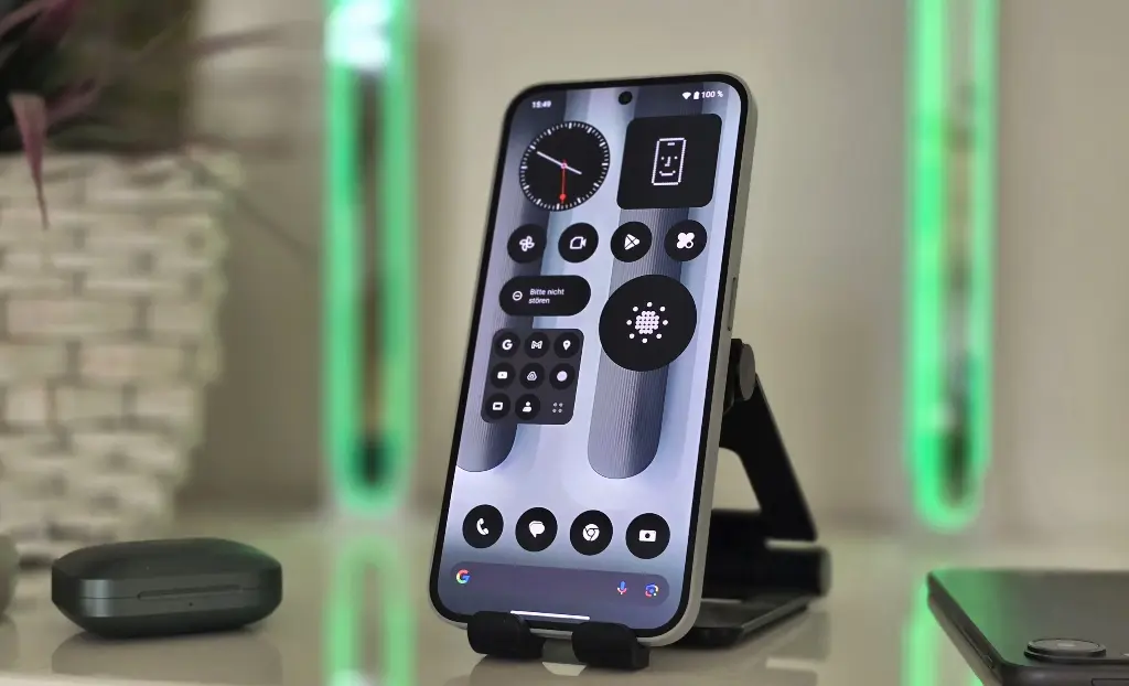 Nothing phone 2APlus 2.webp